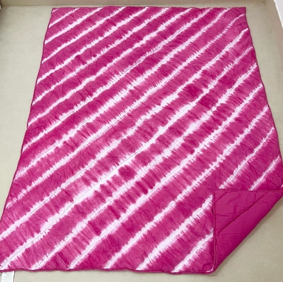 NEW POTTERY BARN Tahiti Tie Dye Twin XL Comforter sham PB Teen PBK - Picture 7 of 8